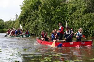 images/generic/kids-raft-race.jpg